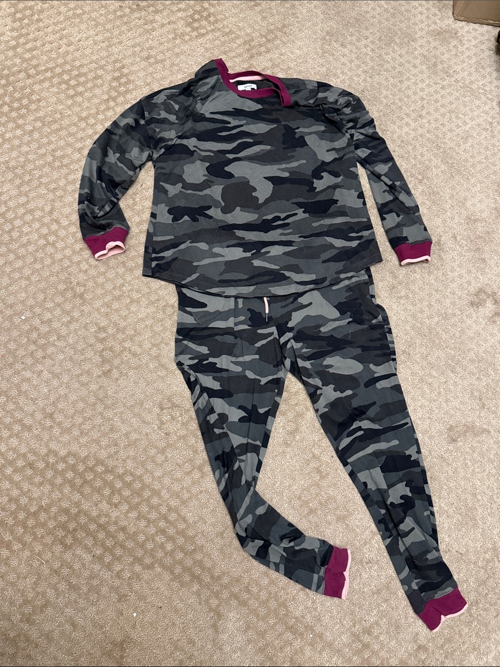Women’s Camo Long Sleeve Pajama Set with Burgundy Trim